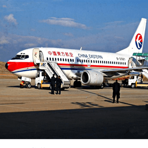 贵阳龙洞堡航空快运业稳步发展的原因是什么？